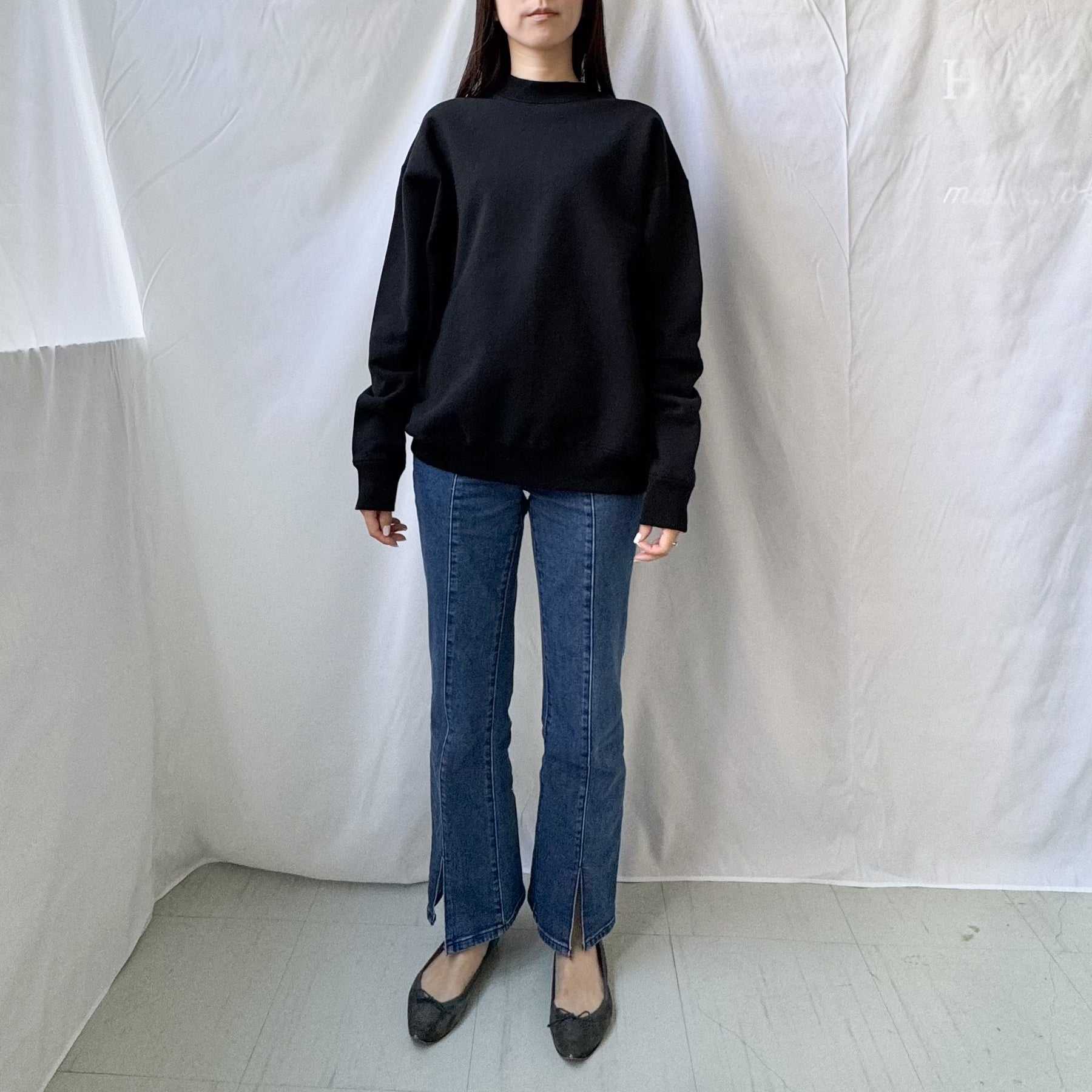 MODEL002/バルーンモックネック / EASTFAREAST