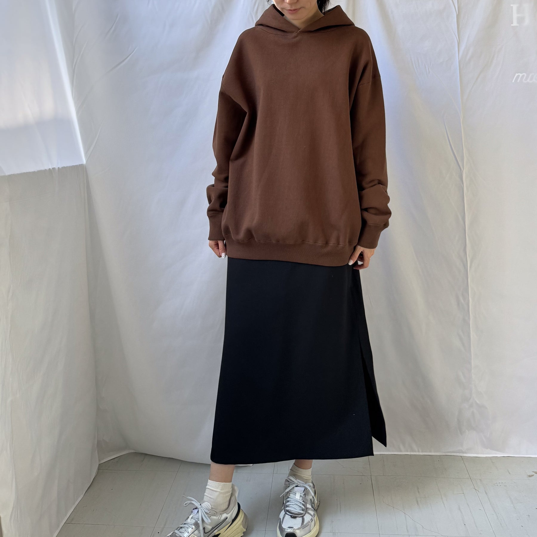 MODEL014 バルーンフーディ/EASTFAREAST