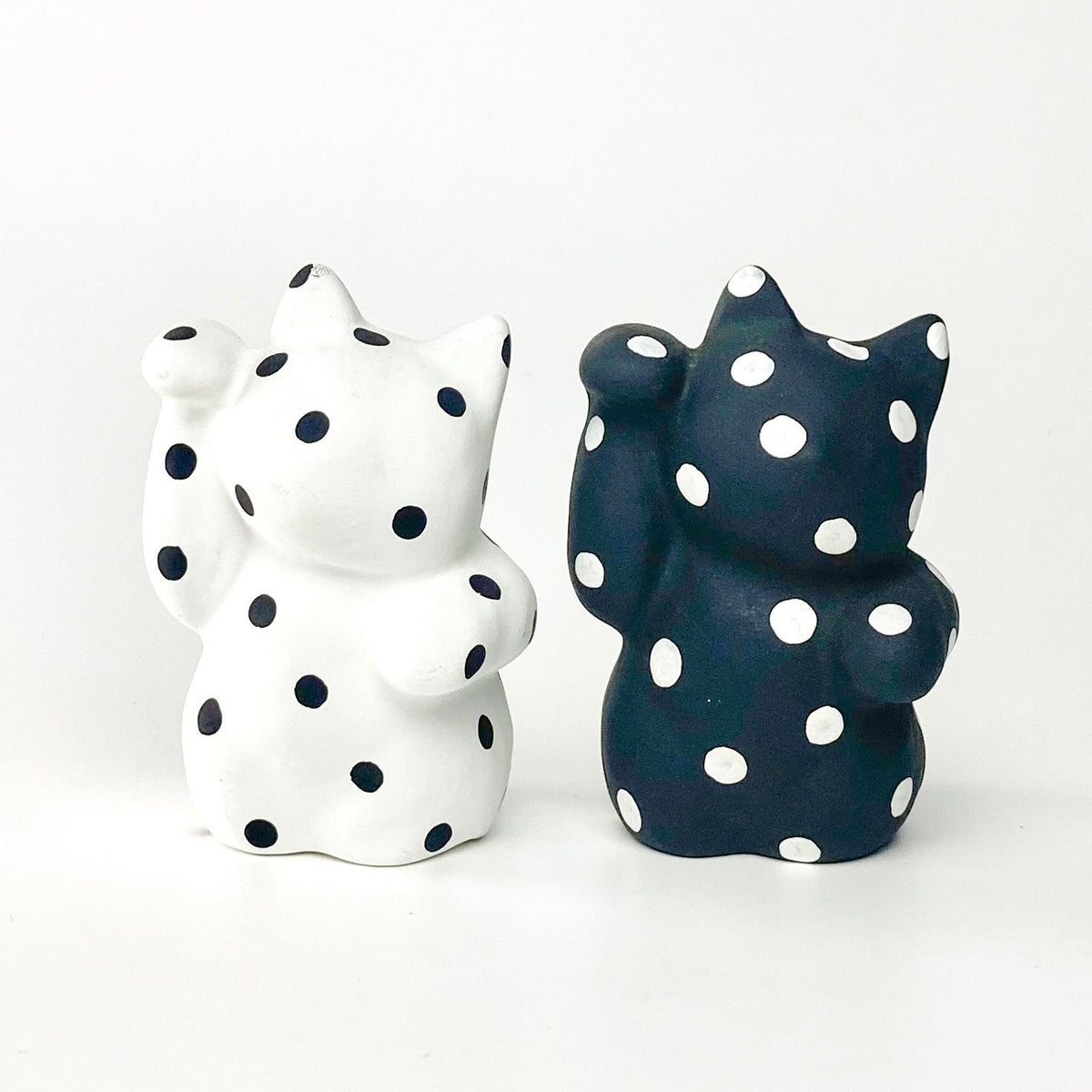 招き・ドット・猫 / RIDDLE DESIGN BANK